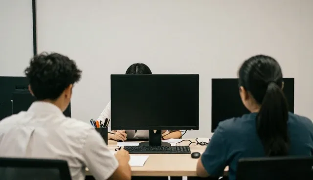 礼品采购策略中的性能与适用条件分析